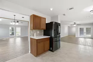 7235 Battle Hills Dr, Houston, TX 77040 - Photo 9