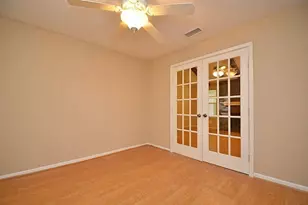 3130 Frontier Dr, Sugar Land, TX 77479 - Photo 11