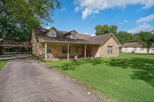 1306 Ervin St, League City, TX 77573 - Photo 7