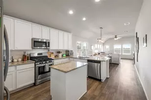 17703 Chartertree Ln, Tomball, TX 77377 - Photo 11