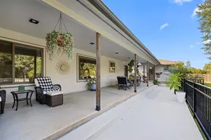 13210 Crest Dr, Willis, TX 77318 - Photo 9