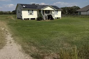 6325 Kamas Ln, Needville, TX 77461 - Photo 5