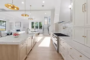 2325 Wroxton Rd, Houston, TX 77005 - Photo 3