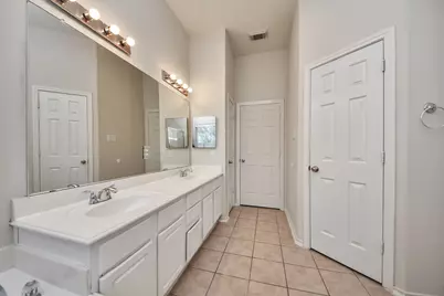 16615 Great Oaks Glen Drive, Houston, TX 77083 - Photo 27