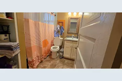 6020 Avenue Q 1/2, Galveston, TX 77551 - Photo 17