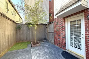 1963 Peden St, Houston, TX 77019 - Photo 7