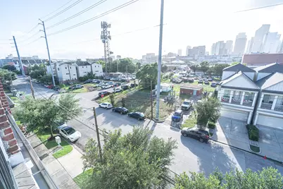 1027 Saint Charles Street, Houston, TX 77003 - Photo 25