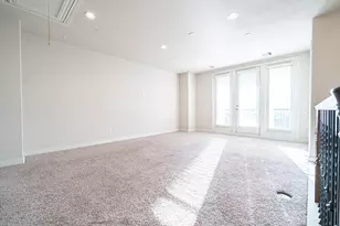 1027 St Charles St, Houston, TX 77003 - Photo 21