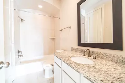 1027 Saint Charles Street, Houston, TX 77003 - Photo 23