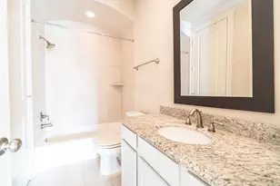 1027 St Charles St, Houston, TX 77003 - Photo 23