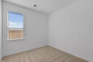 12011 Canal View Blvd, Mont Belvieu, TX 77523 - Photo 15