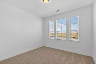 12011 Canal Vw Blvd, Mont Belvieu, TX 77523 - Photo 11