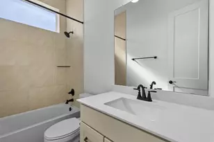 12011 Canal View Blvd, Mont Belvieu, TX 77523 - Photo 17