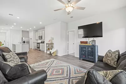 1230 Point Lookout Drive, Dayton, TX 77535 - Photo 9