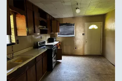 720 Yupon Street, Baytown, TX 77520 - Photo 3