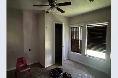 720 Yupon Street, Baytown, TX 77520 - Photo 7