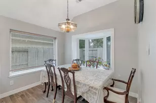 16115 Charter Rock Dr, Houston, TX 77070 - Photo 5