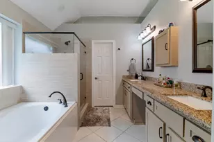 16115 Charter Rock Dr, Houston, TX 77070 - Photo 13