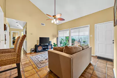 11042 Bellbrook Drive, Houston, TX 77096 - Photo 9