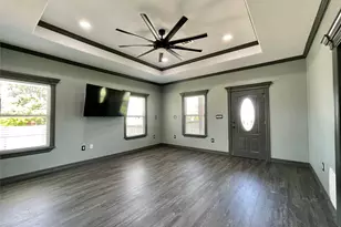 517 S Avenue G, Freeport, TX 77541 - Photo 3