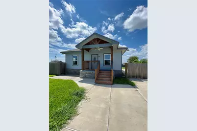 517 S Avenue G, Freeport, TX 77541 - Photo 1