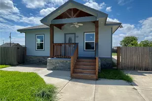 517 S Avenue G, Freeport, TX 77541 - Photo 1