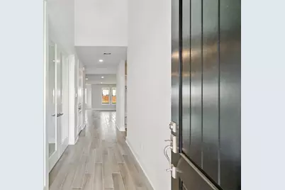 13618 Hartwell Bend Drive, Texas City, TX 77568 - Photo 5