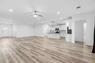 31514 Avebury Lake Ln, Fulshear, TX 77441 - Photo 5