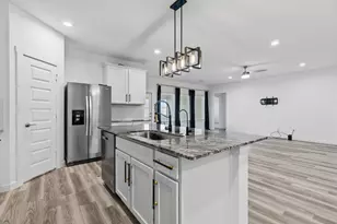 31514 Avebury Lake Ln, Fulshear, TX 77441 - Photo 7