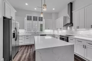 2716 Baldwin St, Houston, TX 77006 - Photo 7