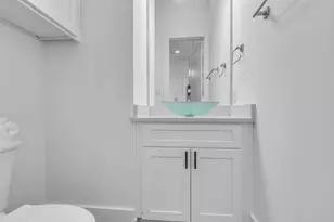 2716 Baldwin St, Houston, TX 77006 - Photo 13