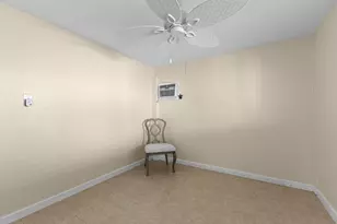 66 Tarpon St, Bayou Vista, TX 77563 - Photo 7