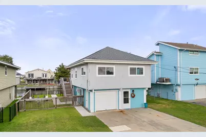66 Tarpon Street, Hitchcock, TX 77563 - Photo 1
