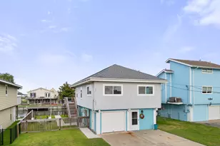 66 Tarpon St, Bayou Vista, TX 77563 - Photo 1