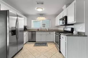 66 Tarpon St, Bayou Vista, TX 77563 - Photo 31