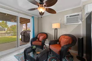 66 Tarpon St, Bayou Vista, TX 77563 - Photo 5