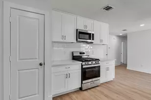 12335 Buckland Ln, Houston, TX 77039 - Photo 5