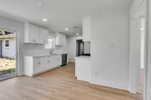 12335 Buckland Ln, Houston, TX 77039 - Photo 7