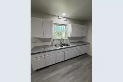 2017 Worms Street, Houston, TX 77020 - Photo 15