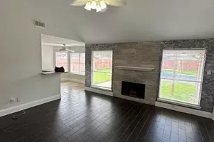 16715 Parliament Dr, Houston, TX 77083 - Photo 5