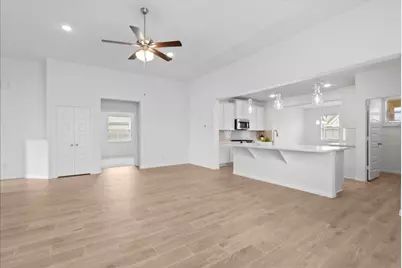 7111 Hillside Avenue, Mont Belvieu, TX 77523 - Photo 21