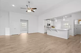 7111 Hillside Ave, Mont Belvieu, TX 77523 - Photo 21