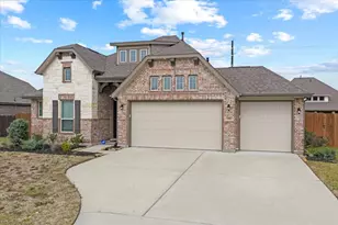 7111 Hillside Ave, Baytown, TX 77523 - Photo 1