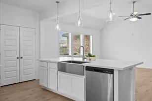 7111 Hillside Ave, Mont Belvieu, TX 77523 - Photo 37