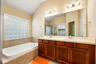 12818 Bridle Springs Ln, Houston, TX 77044 - Photo 23