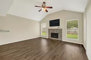 4010 Spring Garden Dr, Pearland, TX 77584 - Photo 11