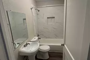 704 15th Ave N, Texas City, TX 77590 - Photo 13