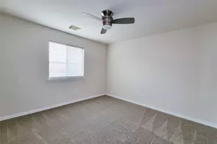 8410 Major Blizzard Dr, Houston, TX 77089 - Photo 27