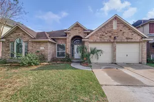 8410 Major Blizzard Dr, Houston, TX 77089 - Photo 1