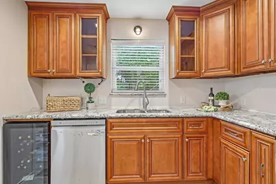 1109 Winding Way Drive, Friendswood, TX 77546 - Photo 9
